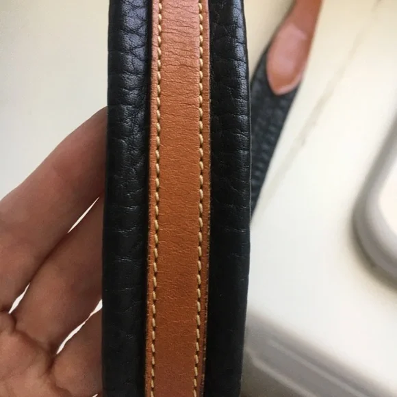 Vtg DOONEY & BOURKE Surrey Leather Bag - Picture 10 of 12